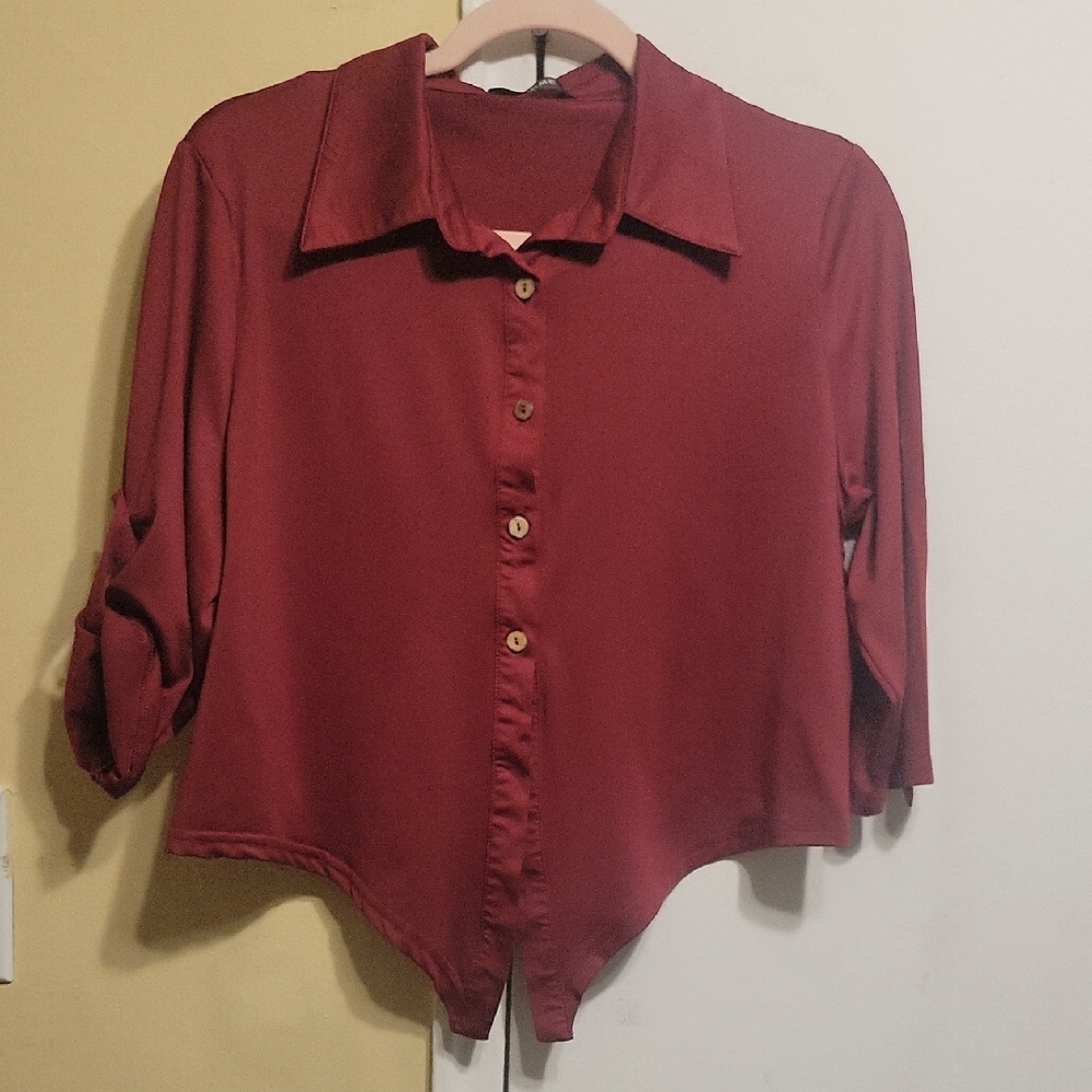 Chic Me Burgundy Adjustable Sleeve Button-Down Shirt SZ XL
